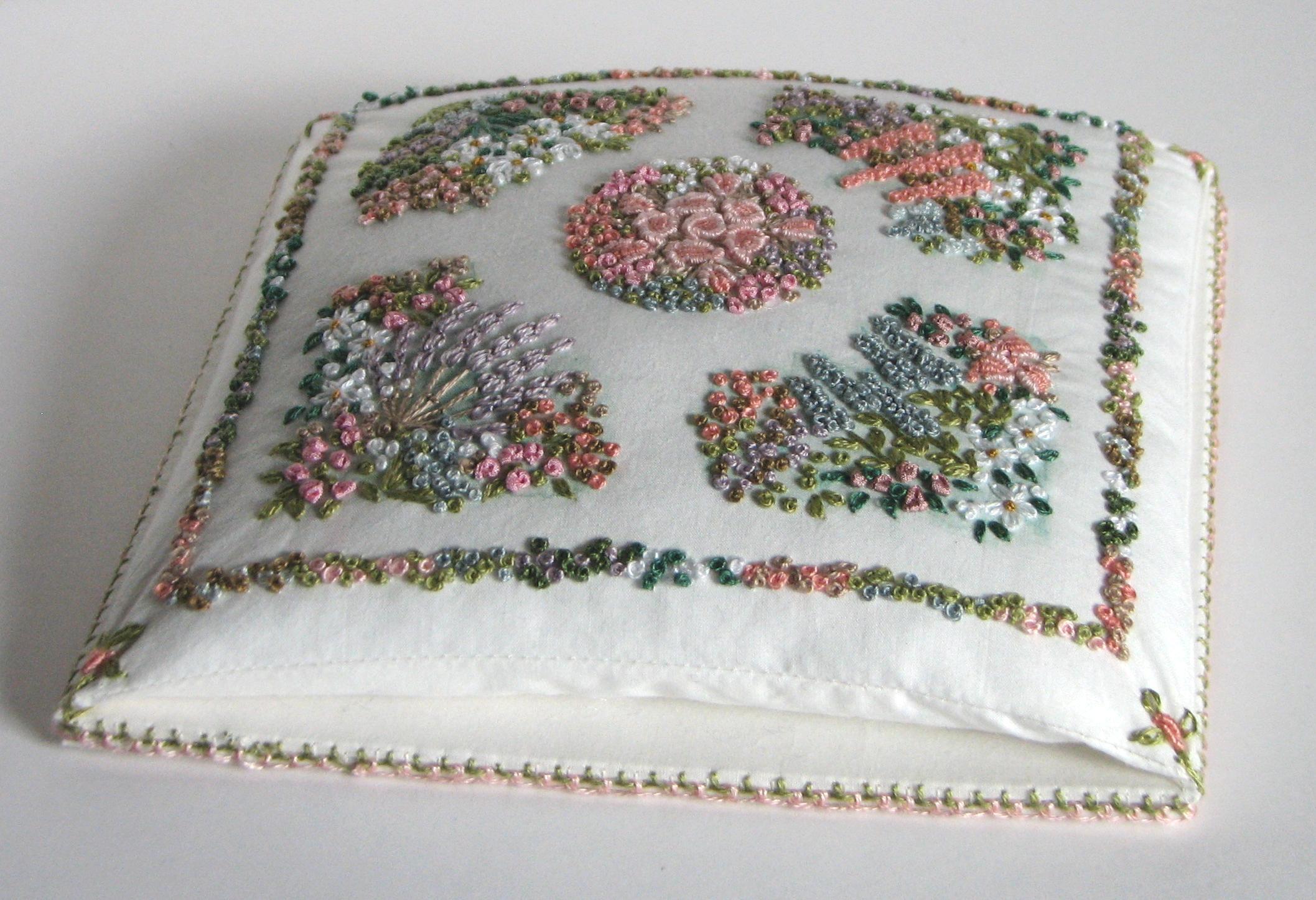 EMBROIDERY STITCHES - PARDDU&apos;S PAGES